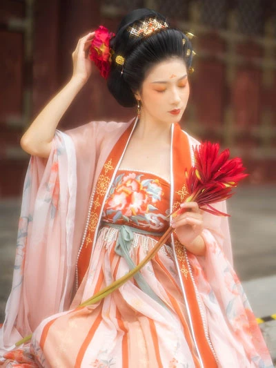 Flowers to Highlight Your Spring Hanfu Attire-17