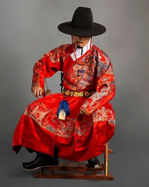 Ancient Chinese Robes for Men: Tieli & Yisan-14