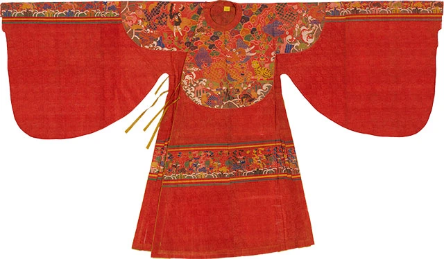 Classic Hanfu Ornaments in Ming Dynasty Auspicious Costume-2