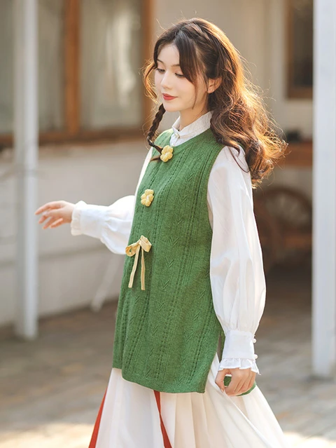 Winter Hanfu Outfit Ideas Without Looking Bulky-6