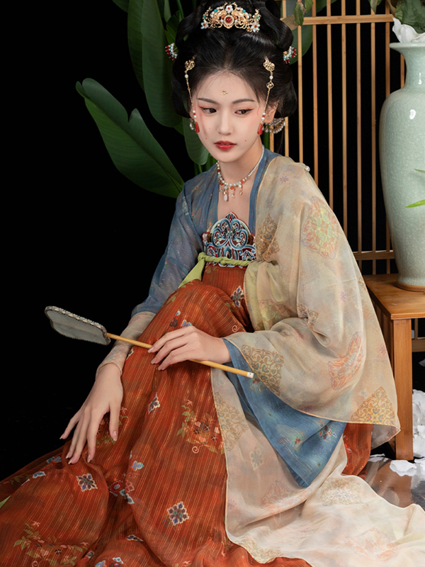 The Status and Role of Hanfu in Modern Life-4