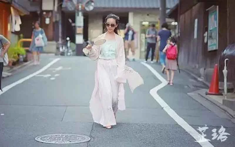 Wearing as an angel: Chinese Hanfu in Japan-2