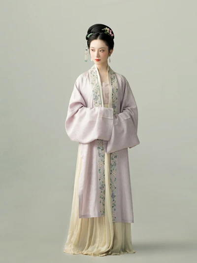 Rediscovering the Beauty of Song Dynasty Hanfu Matching