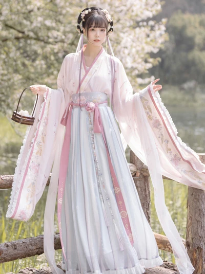 Bloom in Style: Recommended Spring Hanfu for the Flower Season-9