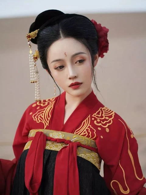 3 Basic Elements of Classical Hanfu Makeup-11