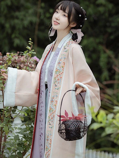 10 Must-have Hanfu Warm Long Beizi for Winter-12