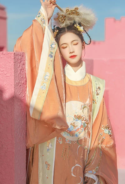 4 Sets of Rare Colorways Hanfu Styles-3