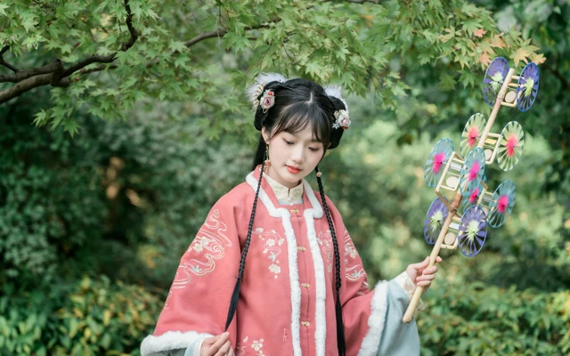 New Gestures of Hanfu Dissemination-5