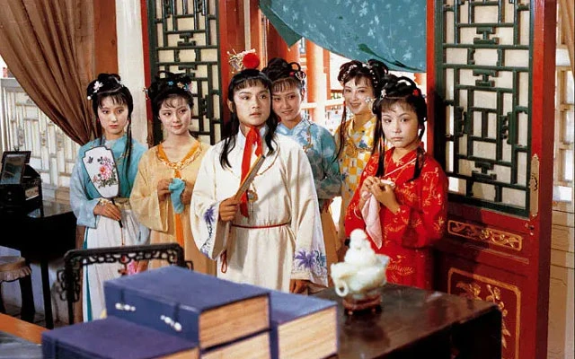 The Hanfu Aesthetics in the Dream of the Red Chamber (1987)-2