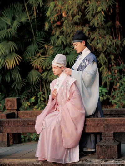 10 Latest Sets of Sweet Chinese Hanfu for Lovers-17