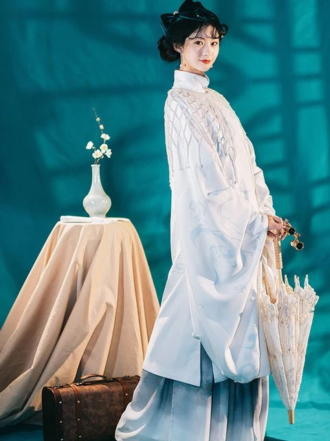 What to Wear: 3 New Types of Chinese Hanfu Style-3