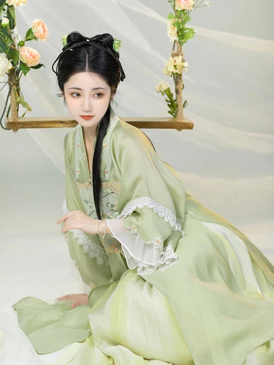 10 Gorgeous Green Hanfu Set for Summer-3