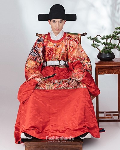 Why The Costumes In Chinese Dramas and Hanfu Are Difference-14