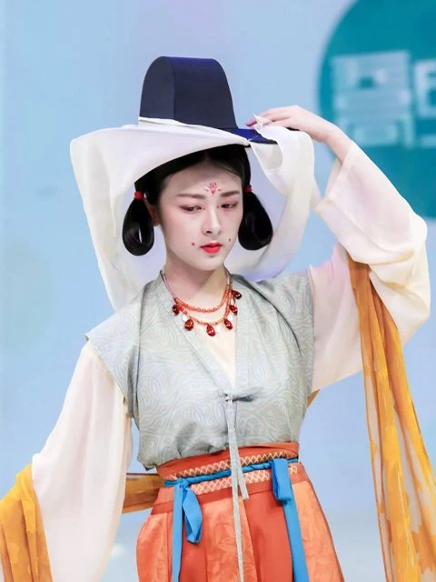 First Luochang Chinese Hanfu Show in ChinaJoy-2