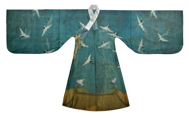 The Integration of Artifacts and Hanfu - [1]-9