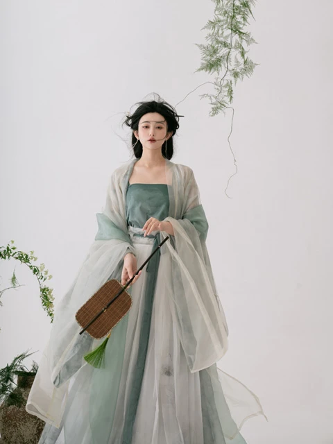 Traditional Chinese Hanfu: Evolution and Inner Beauty-11