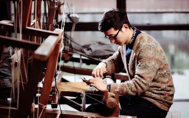 Chinese Traditional Silk Artwork - Kesi Weaving Technique-22