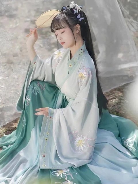 Beautiful Chinese Traditional Dress for Girls of 12 Constellations-4