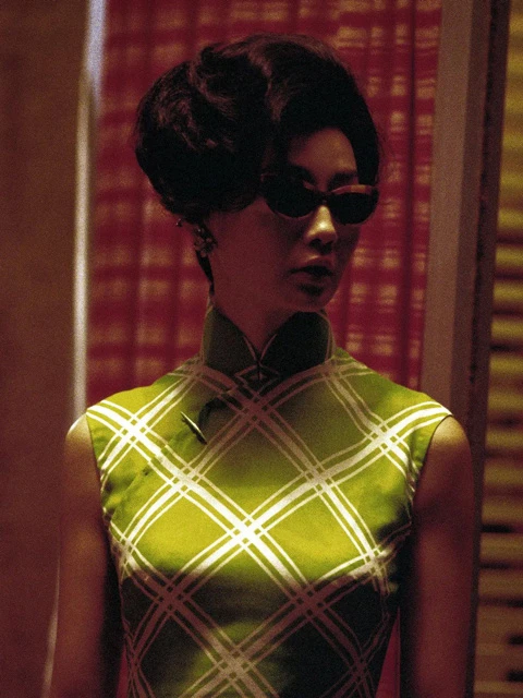 Unveiling the Beauty and History of the Iconic Qipao Dress-6