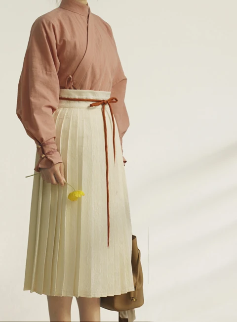 3 Main Styles of Daily Hanfu Costume-11