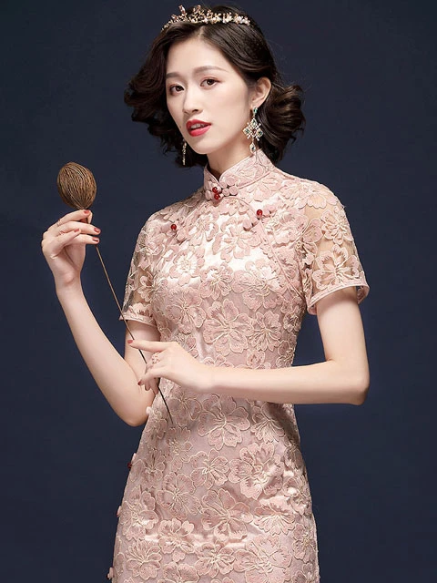 Chinese Cheongsam Lapel Forms: Characteristics and Occasions to Wear Them-19