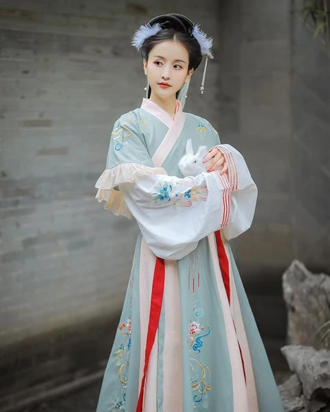 How to Choose a Slim Hanfu?-7