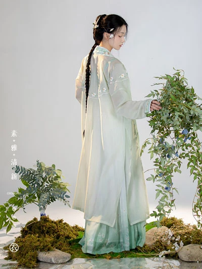 10 Gorgeous Green Hanfu Set for Summer-19