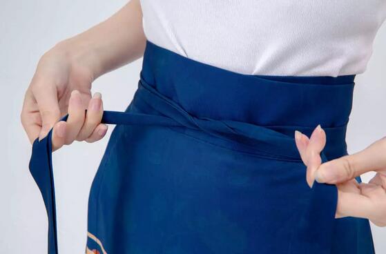 Dressing Course – How To Quickly Wear Chinese Hanfu: Ma Mian Skirt-10