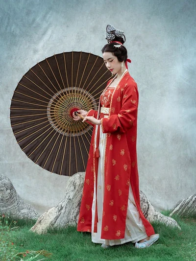 Exquisite Restored Hanfu from the Ancient Painting-33