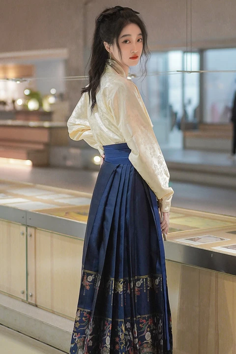 2022 Chinese Modern Hanfu Industry Development Report-16