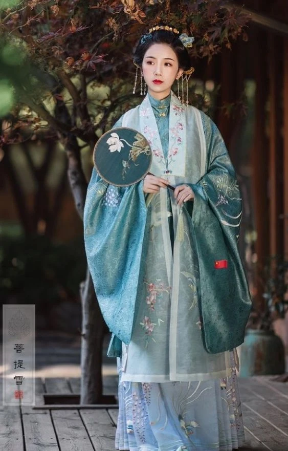 Recognizing Iconic Hanfu Styles From 6 Key Dynasties-10