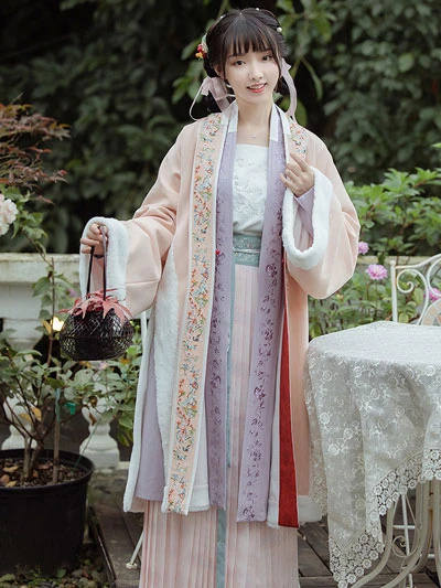 10 Must-have Hanfu Warm Long Beizi for Winter-11