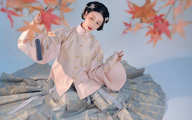 Zimu Kou – Exquisite Ming Style Hanfu Button