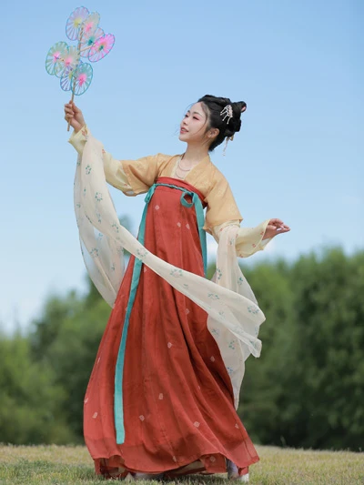 Vintage Hanfu Collection: 10 Beautiful Retro Dresses With Rich Ancient Flavor-21