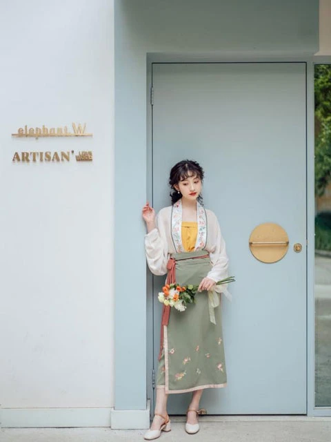 3 Fashion Modern Hanfu Look for Your Everyday Wear