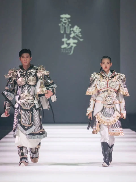 Chinoiserie in Shanghai Fashion Week Spring/Summer 2022-3