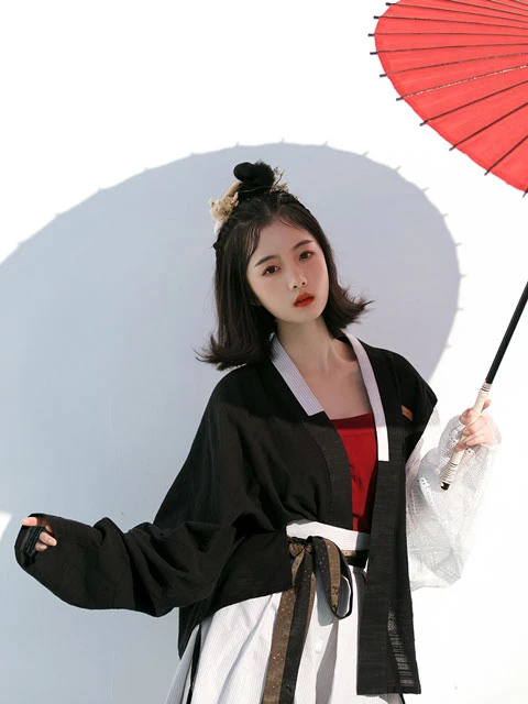 4 Unique Hanfu Inspired Suit for Everyday Wear-5