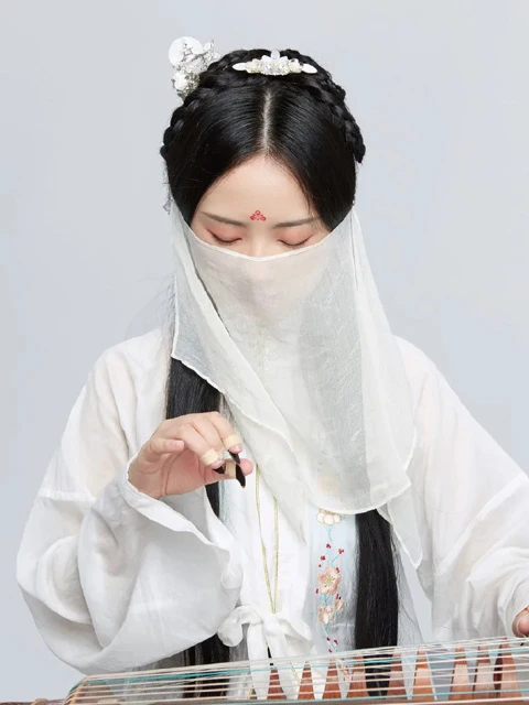 Uncovering the Oriental Beauty through the Lives of Three Inspiring Chinese Women-4