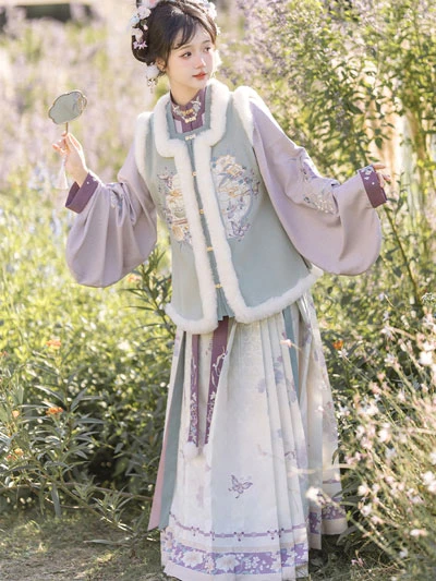 Hanfu Outfit Guide for the Lunar Year of the Rabbit-7