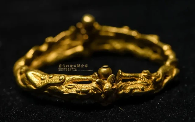 Luxury Aesthetics of Ancient Chinese Gold Jewelry-17