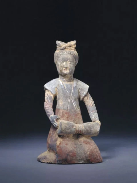 A Guide to Identifying the Hairstyles of Tang Dynasty Female Figurines-10