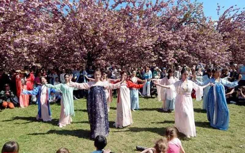 A Hanfu Festival in France-6