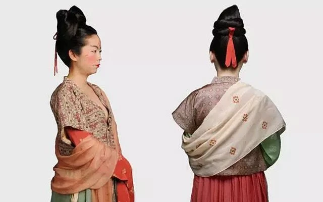 Types and Wear Styles of Tang Dynasty Women's Clothing-1