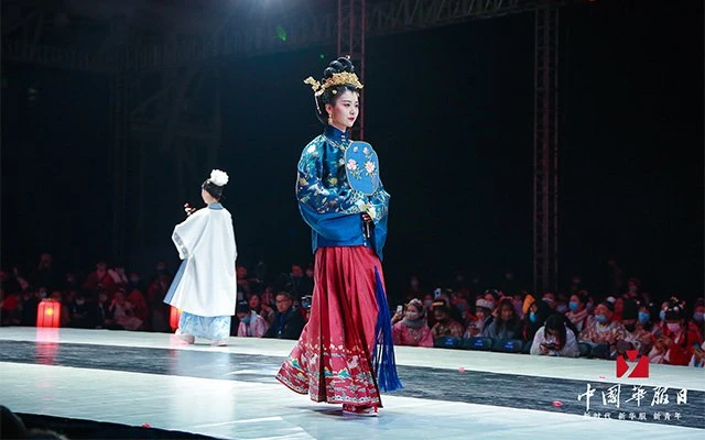 Live photos of Chinese National Costume Day on December 5-2