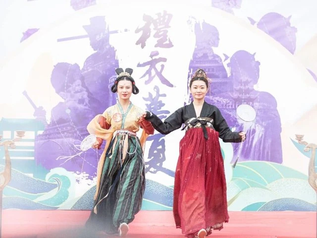 2020 Li Yi Hua Xia Hanfu Supermodel Competition-27