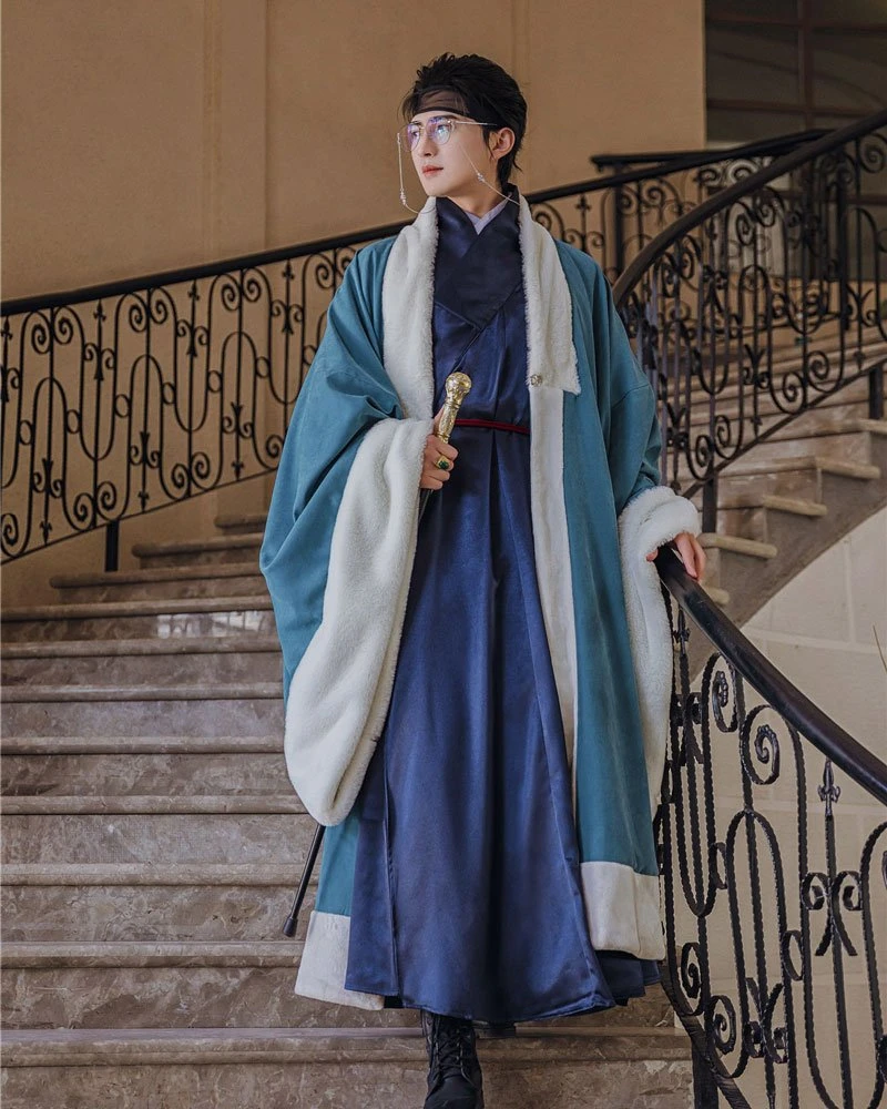 The Application of Annual Popular Color in Hanfu -- Classic Blue-6