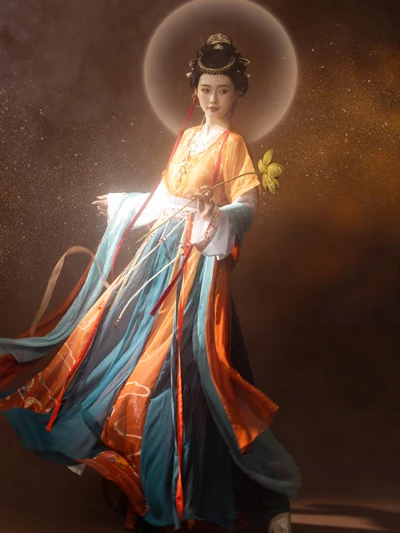 A Closer Look: Dunhuang Costume vs. Hanfu - How They Differ-7