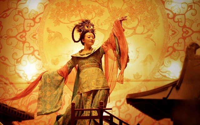 Tang Flourishing Period: the Age of Yang Guifei's Heavy Red Makeup-2