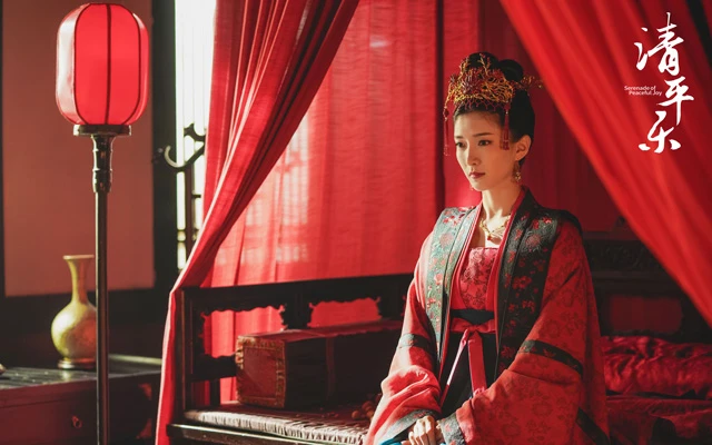 Oriental Romance - the Evolution of Traditional Chinese Wedding Dresses-14