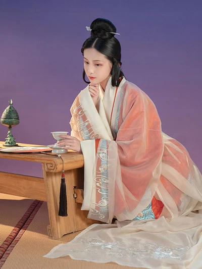 5 Best Accessories to Match with Quju Hanfu-6